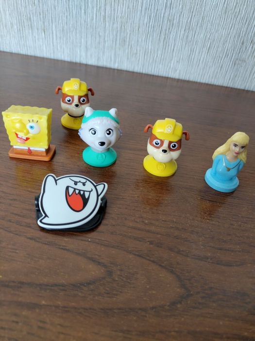 Іграшки з кіндерів