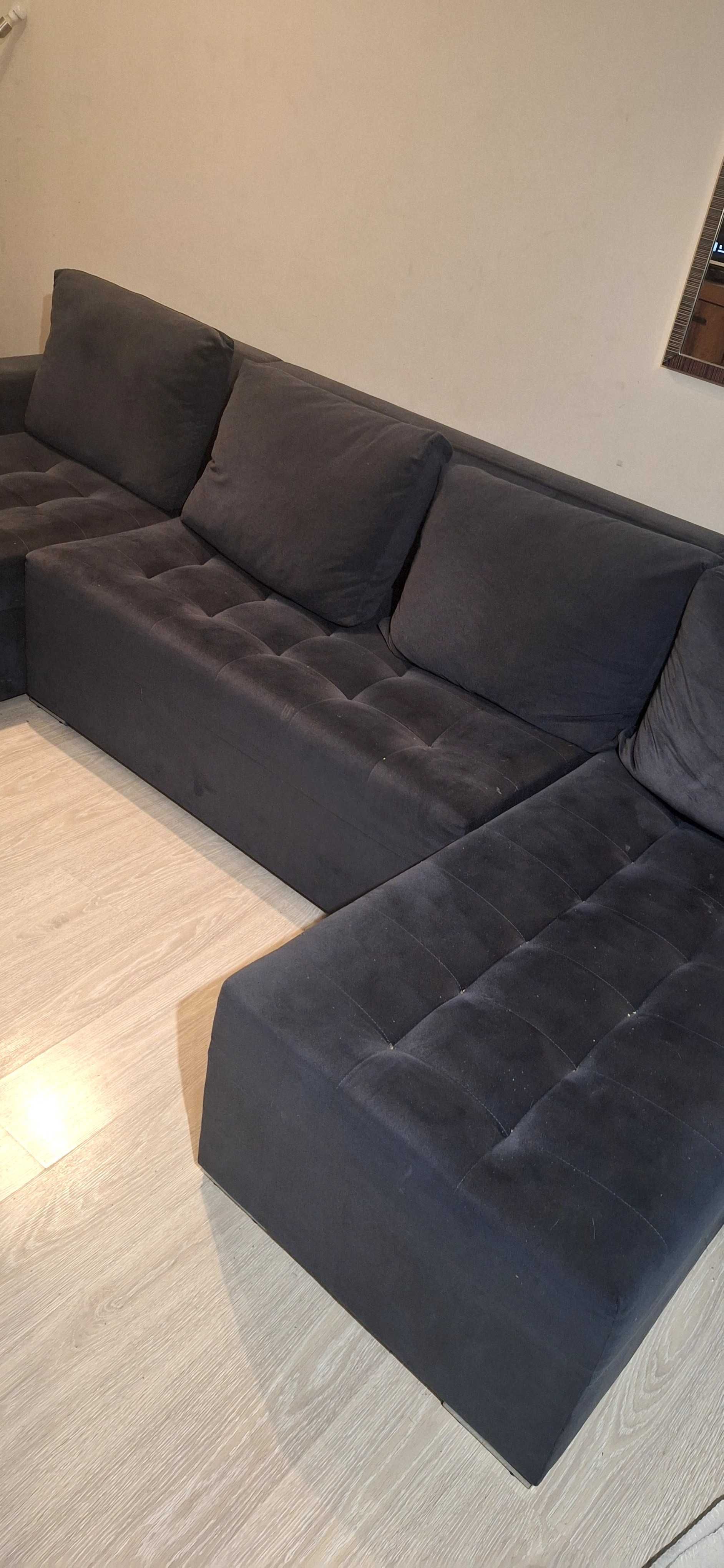 Naroznik sofa z fukcja spania.