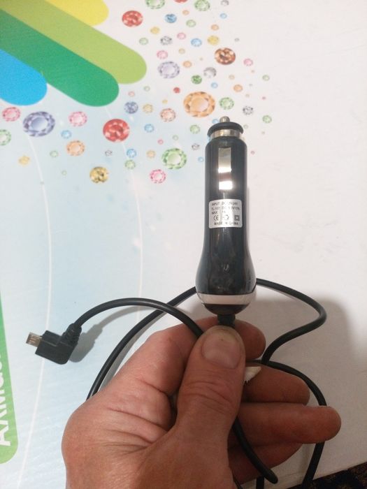 Автомобильное зарядное устройство12-24V