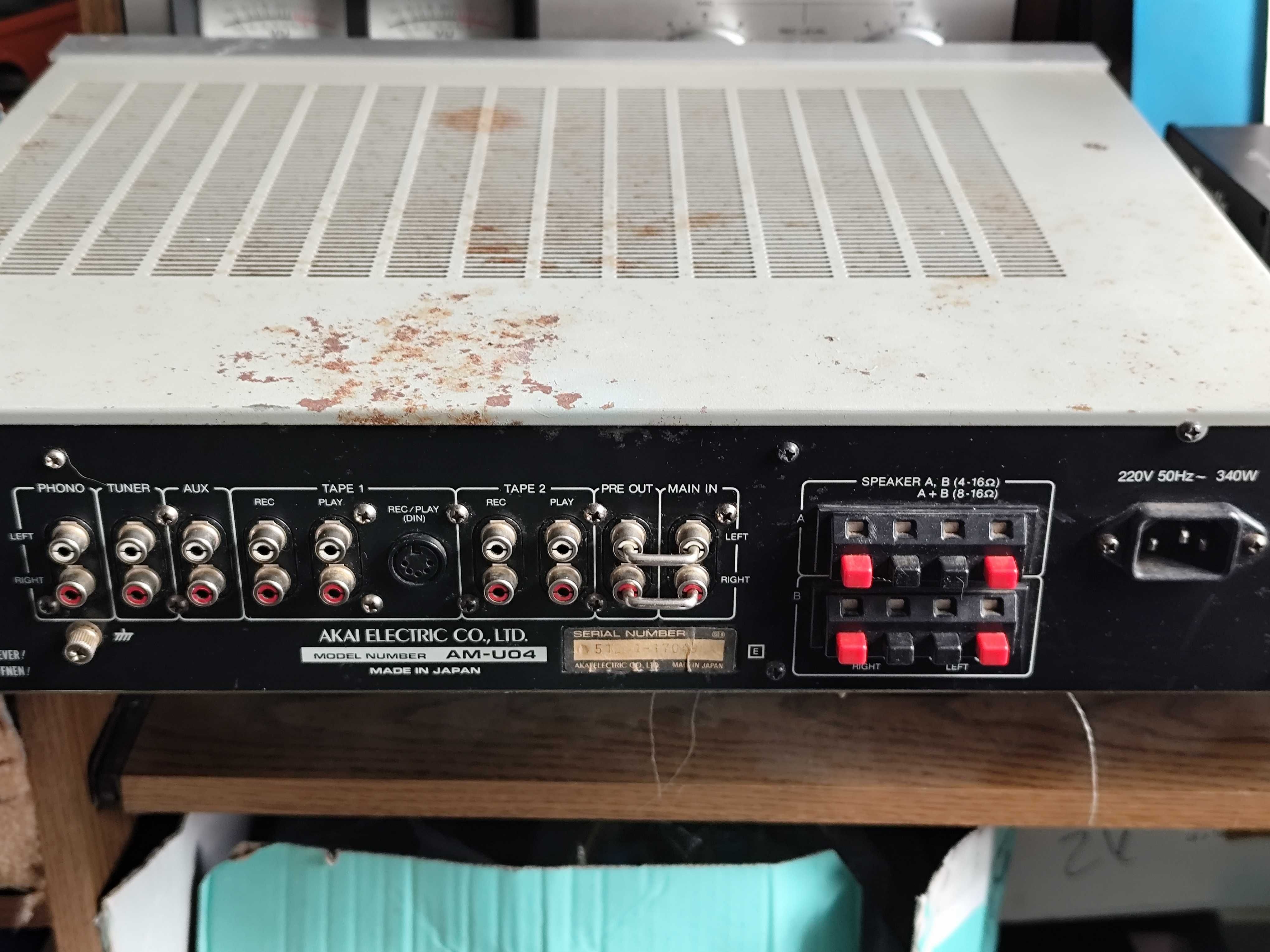 wzmacniacz Akai AM-U04