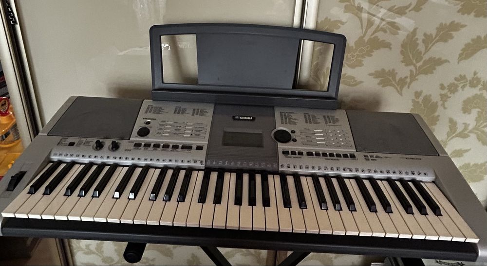 Синтезатор Yamaha PSR E-403