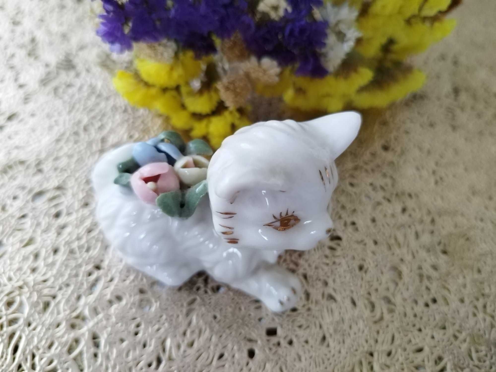 figurka, kot, kotek, porcelana, porcelanowy, z porcelany