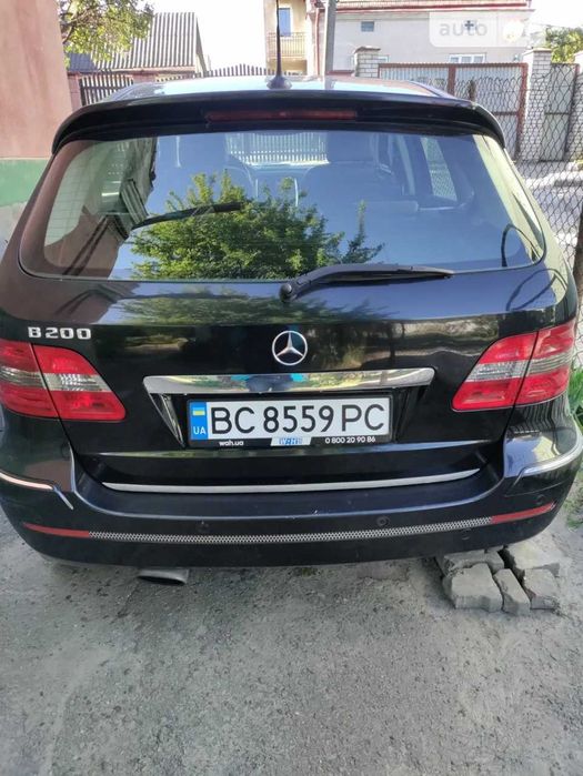 Продам мерседес В200..2005р бензин.
