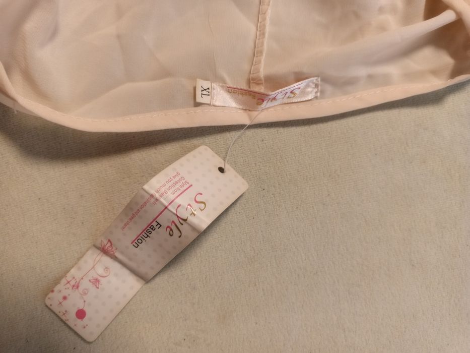 Платья  женские новые