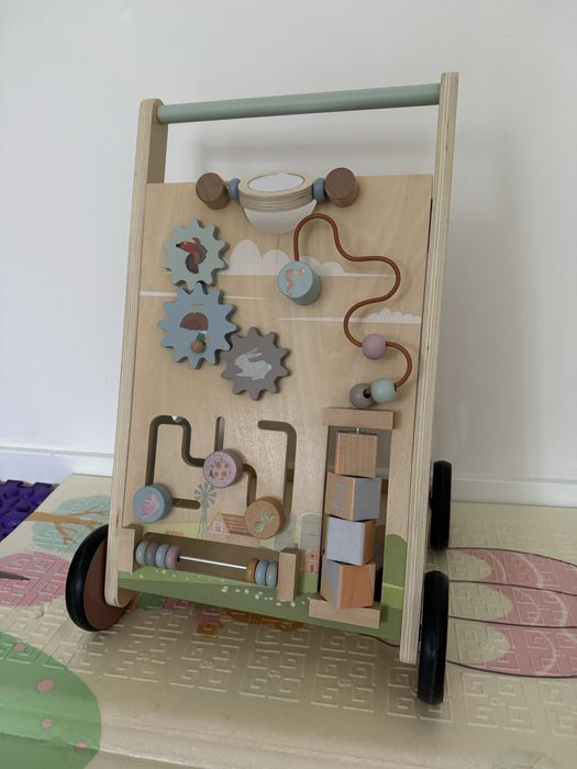 Детская каталка ходунки