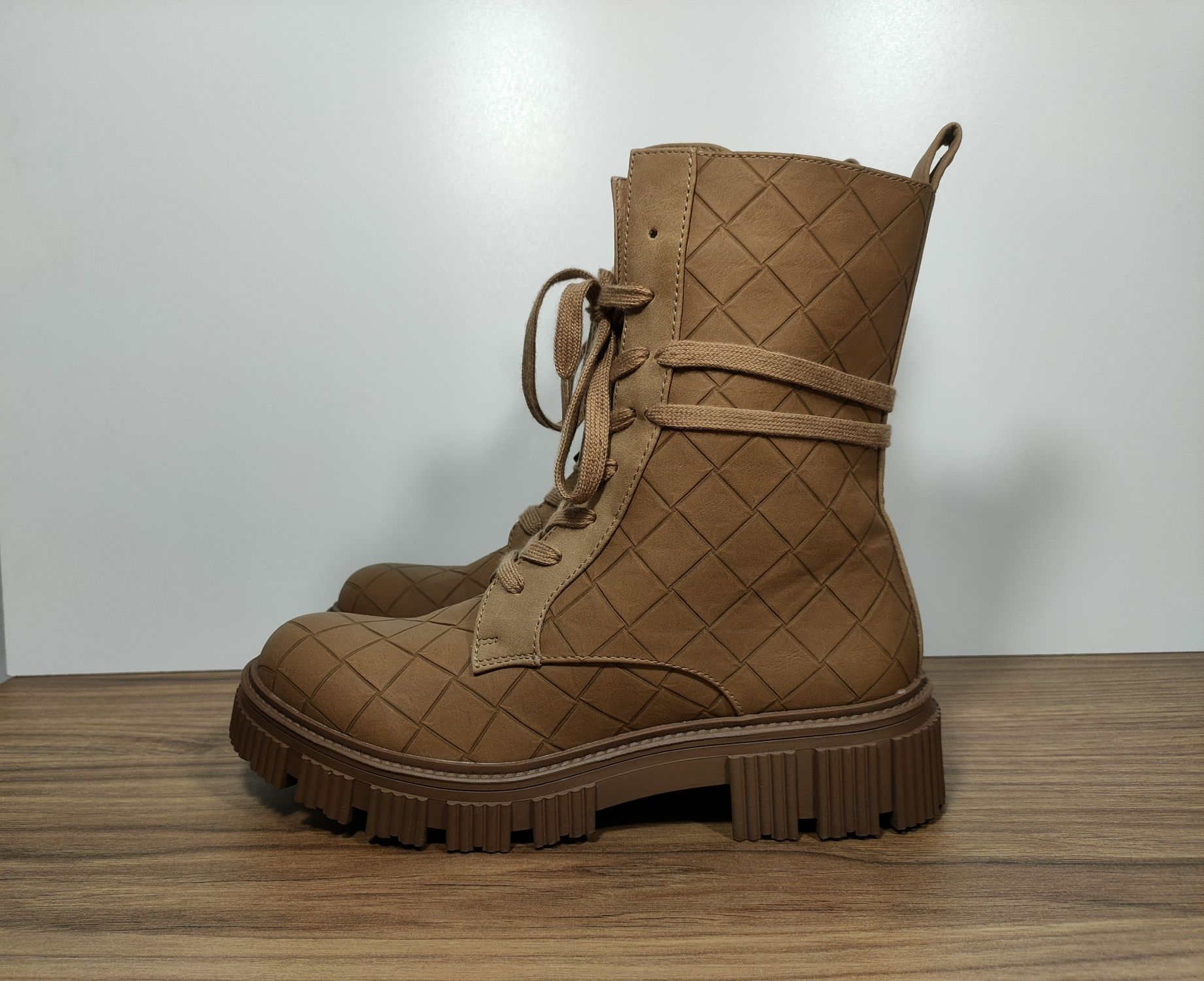 Buty Dockers by Gerli wysokie na suwaki damskie r. 36 23cm