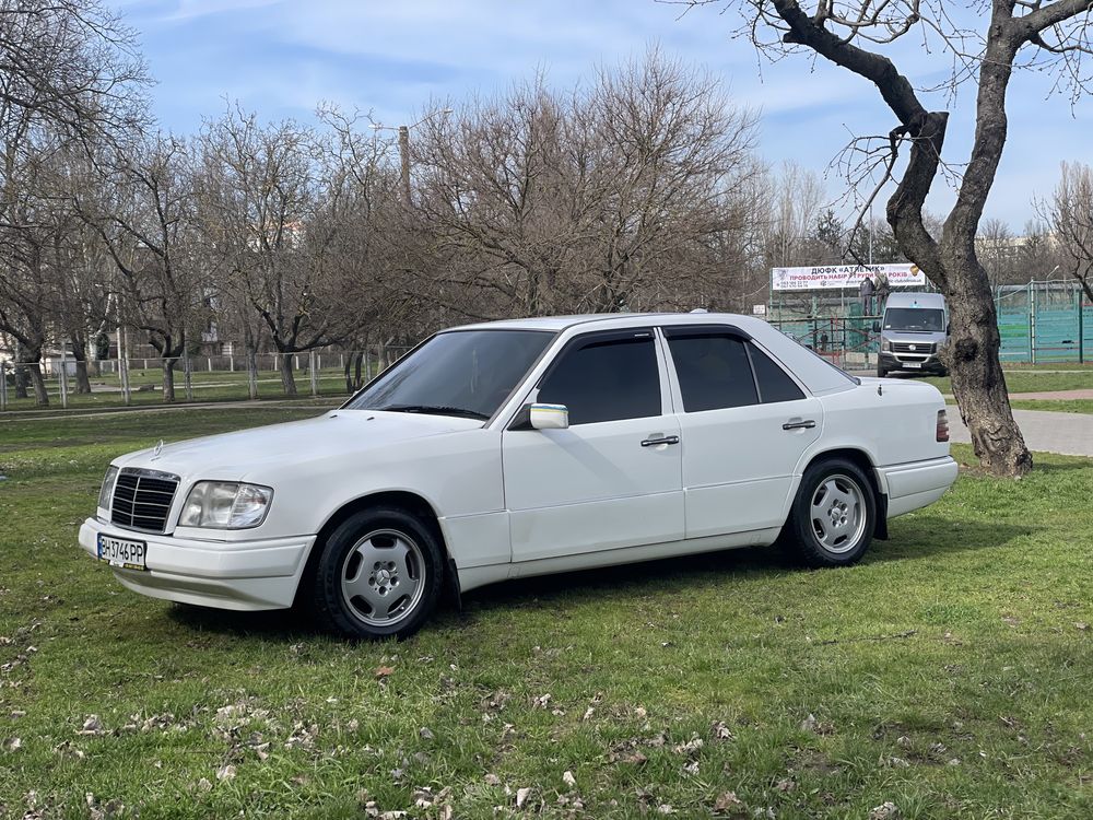 Mercedes  Benz W124