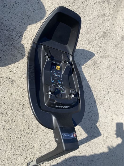 Автокрісло Maxi Cosi Tinca i-Size + база ISOFIX