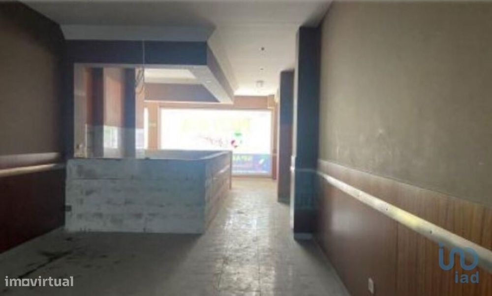 Loja / Estabelecimento Comercial em Cidade da Maia de 80,00 m2