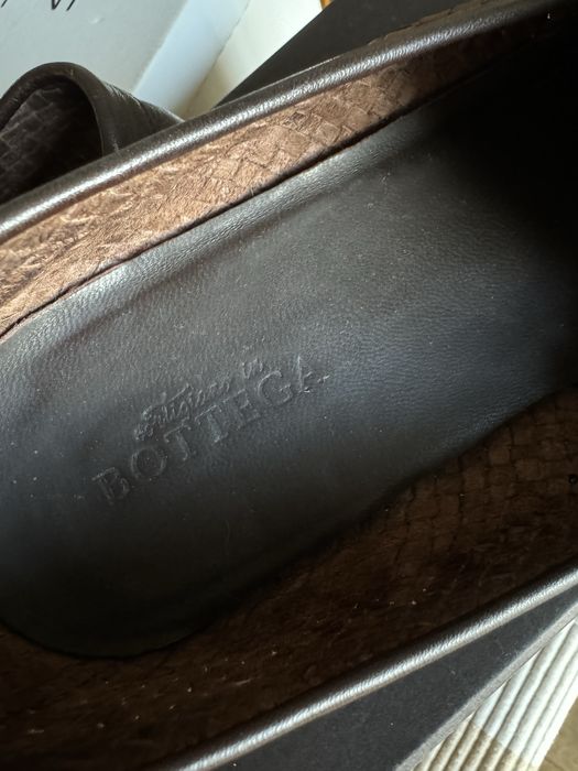 Чоловічі темно-коричневі лофери із плетінням bottega veneta