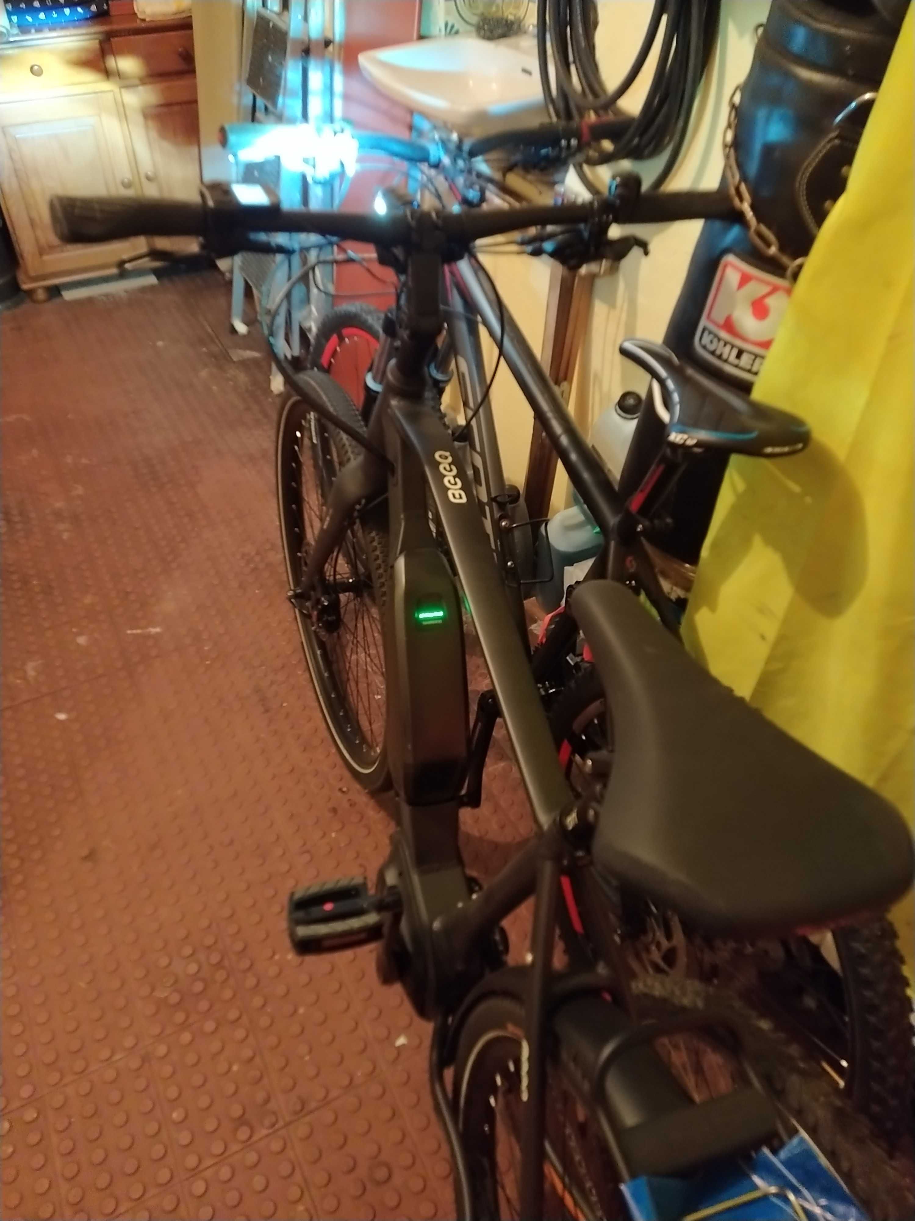 Bicicleta BEEQ C500 - elétrica