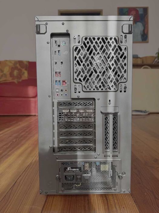 Ultracichy, wydajny komputer (nie tylko) do gier, stan idealny Fractal