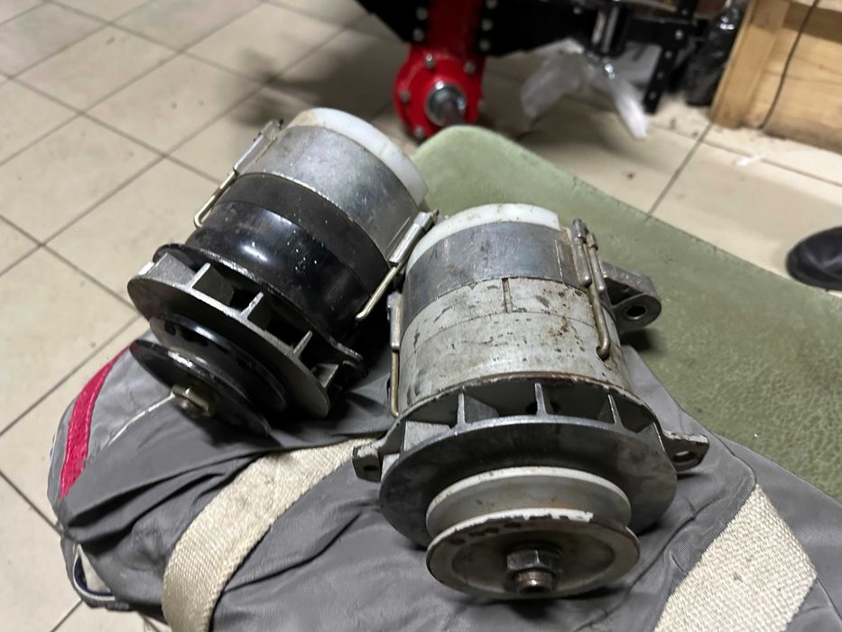 Электрогенератор 12 Вт.  НОВЫЙ  СССР