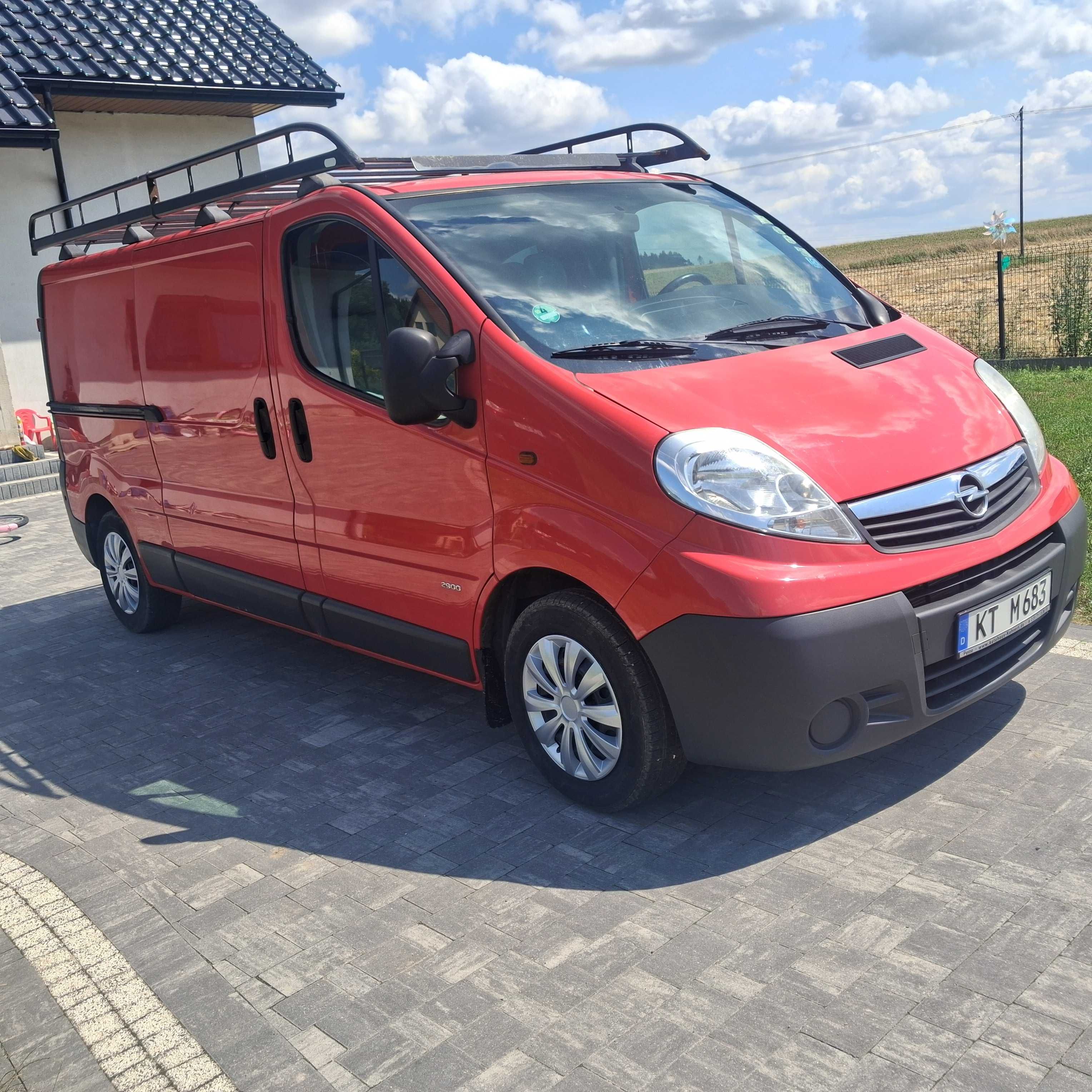 Opel Vivaro  l2H1 Long klima z Niemiec 2.0dci