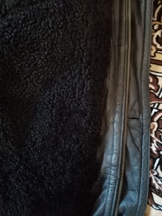 Зимова шкіряна куртка чоловіча