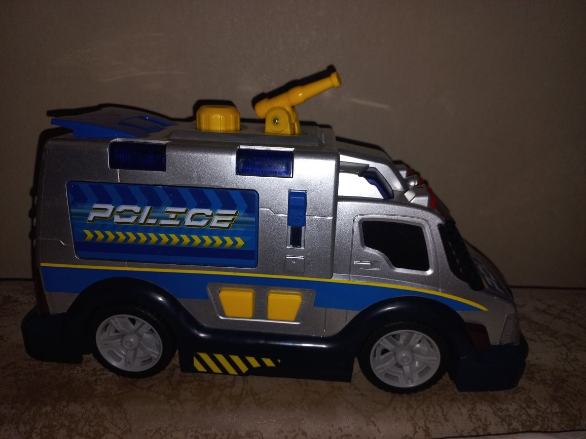 Продам автомобиль Dickie Toys Полиция