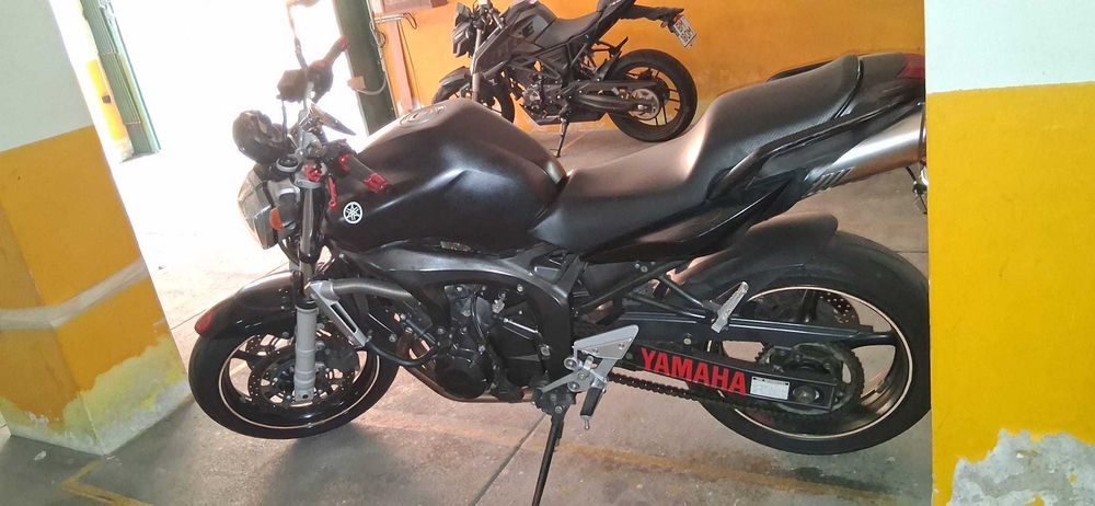 Mota fazer 600 como nova