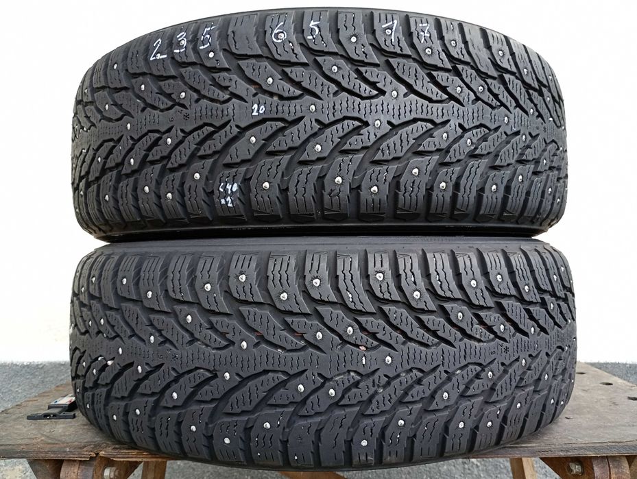 235/65 r17 -2шт- Nokian 20р. зима шини резина 235 65 17 (c40*2)
