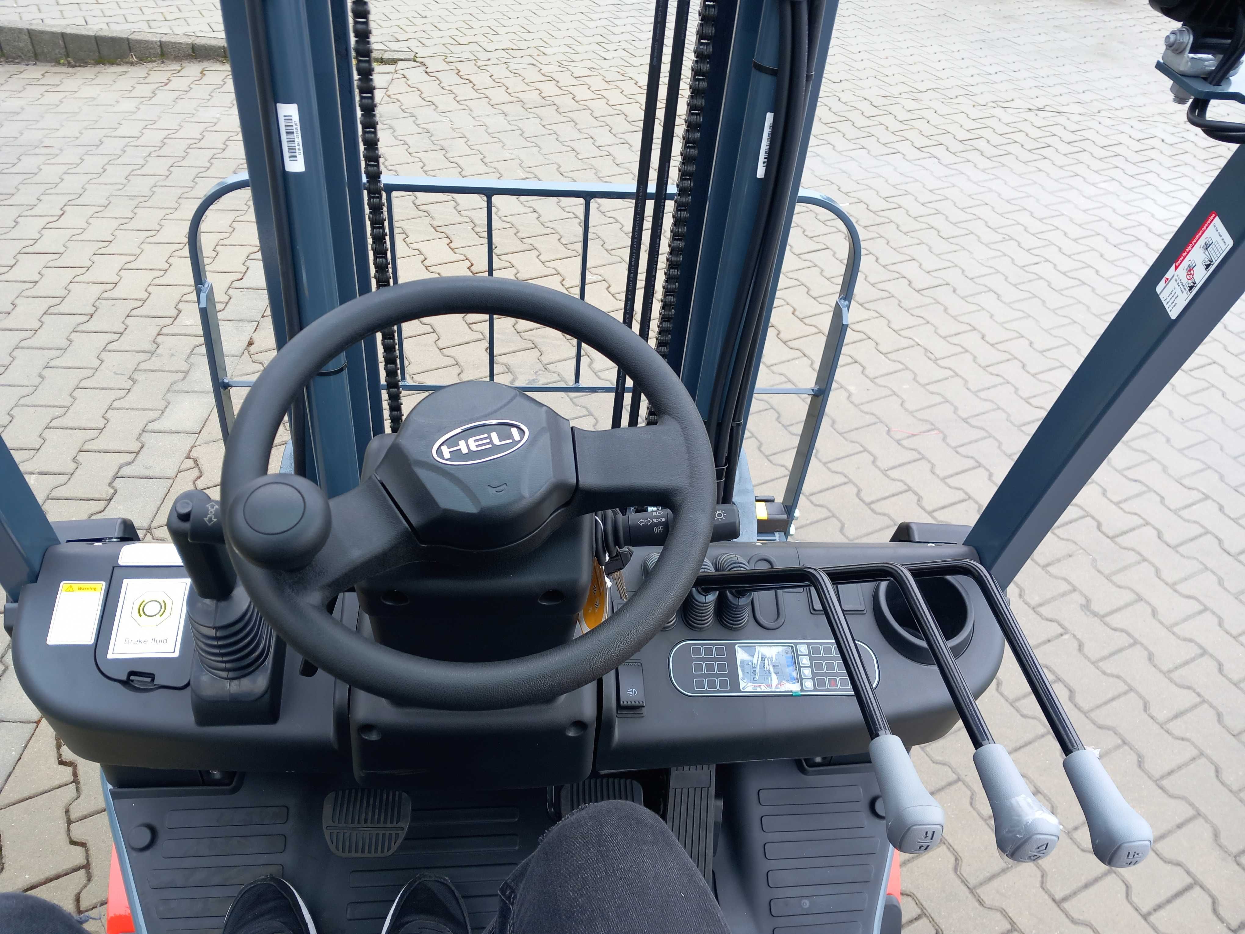 Wózek Widłowy Spalinowy Heli 1,8T Maszt 3,3 Silnik Kubota 2024-09