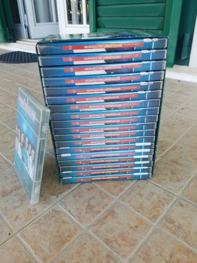 Vendo Colecção DVD Serviço de Urgência (Série 1, 2 e 3 - Completas)