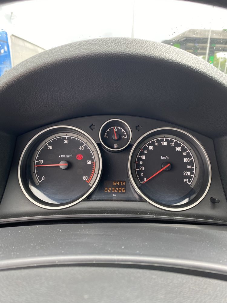 Opel Astra H 1.3 дизель