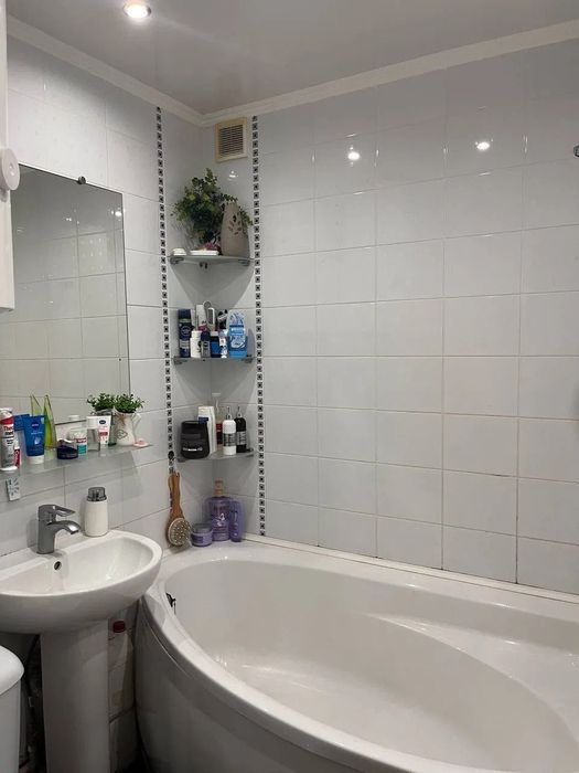 Продам двокімнатну квартиру, район Пацаєва.