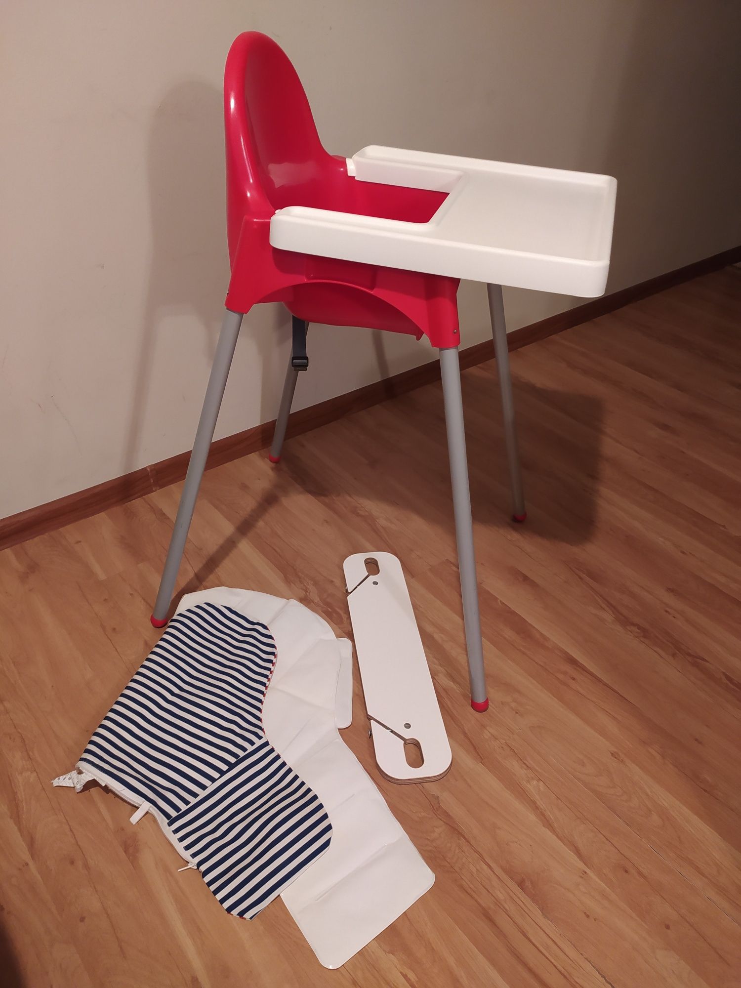 Krzesełko Ikea antilop + podnóżek + poduszka