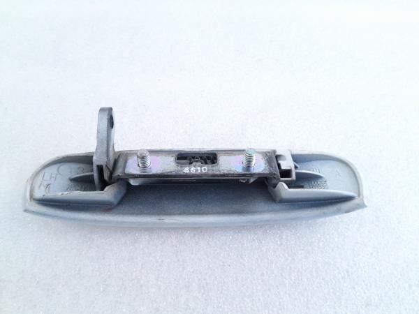 Puxador porta frente direita MITSUBISHI Space Star Hatchback (A0_A)