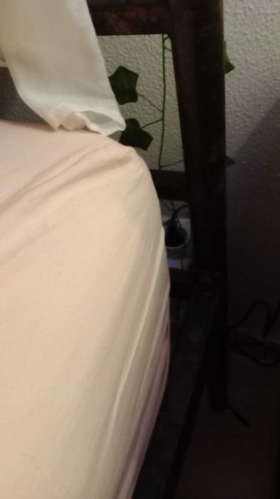 Cama casal COMPLETA em ferro forjado c/ dossel + estrado + colchão