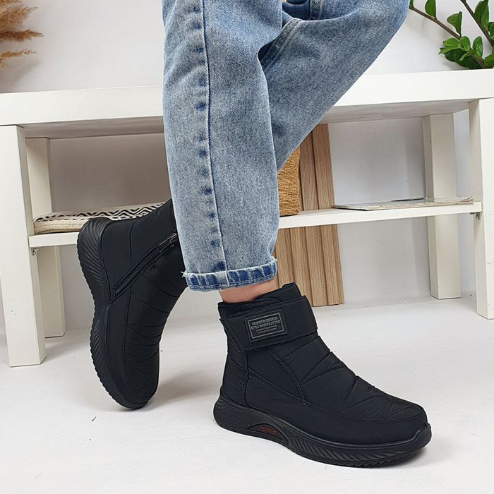 Жіночі черевики зимові чорні
