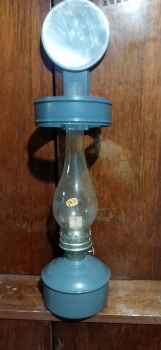 Киросинова лампа.