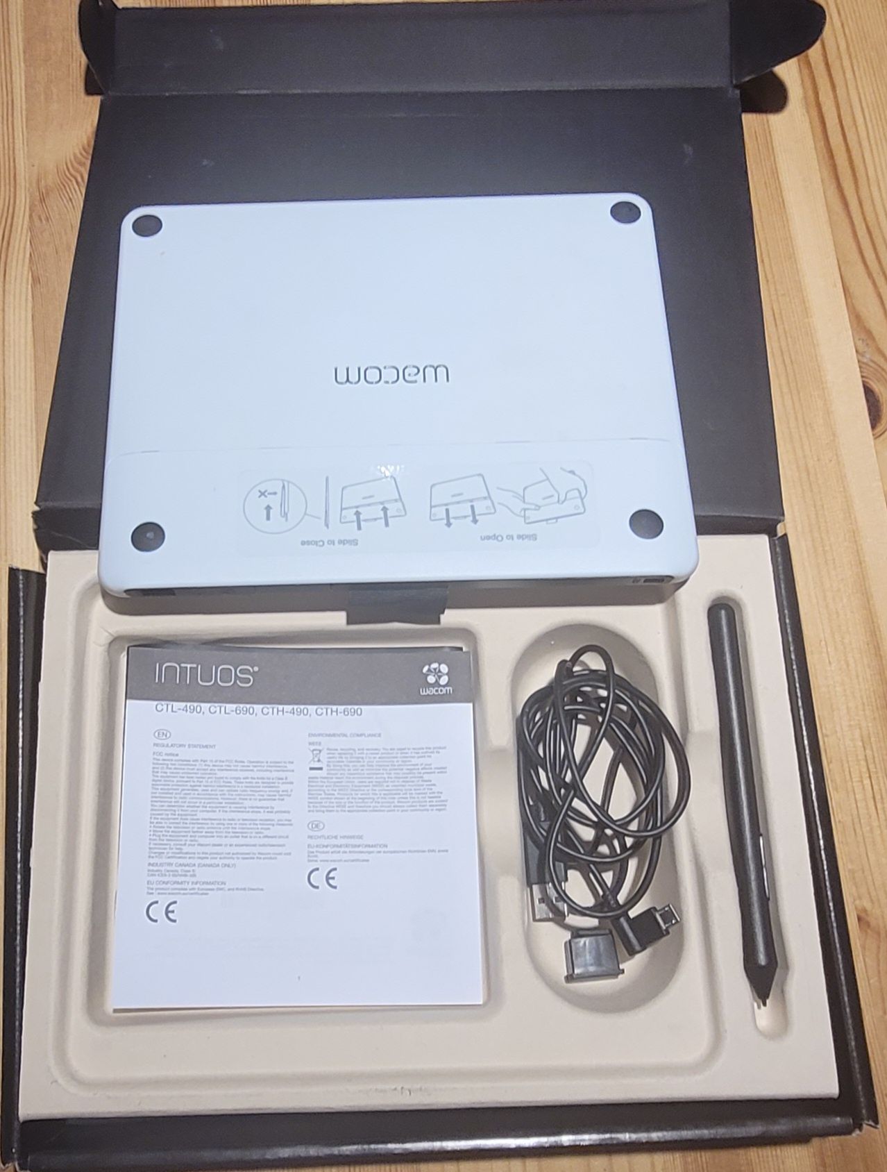 Tablet graficzny Wacom Intuos CTL 490W
