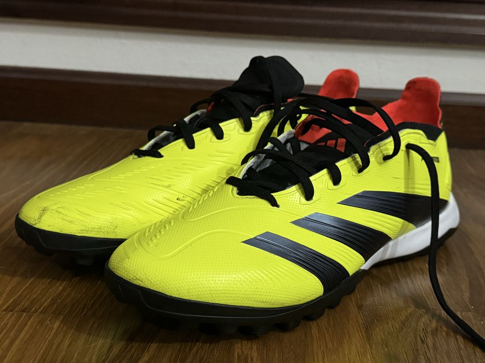 Sapatilhas futebol Piso Sintetico ( Predator 24 )