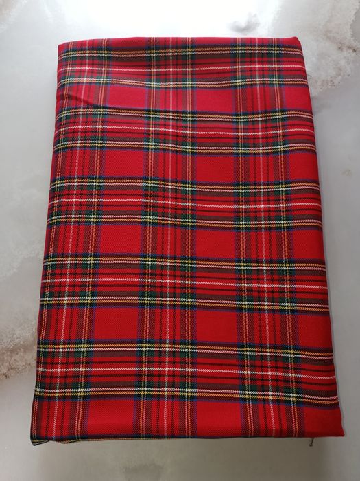 Відріз тканини костюмка шотландка