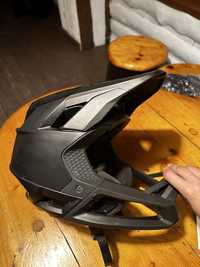 Kask fox proframe mips rozmiar S 52-56 cm uszkodzony