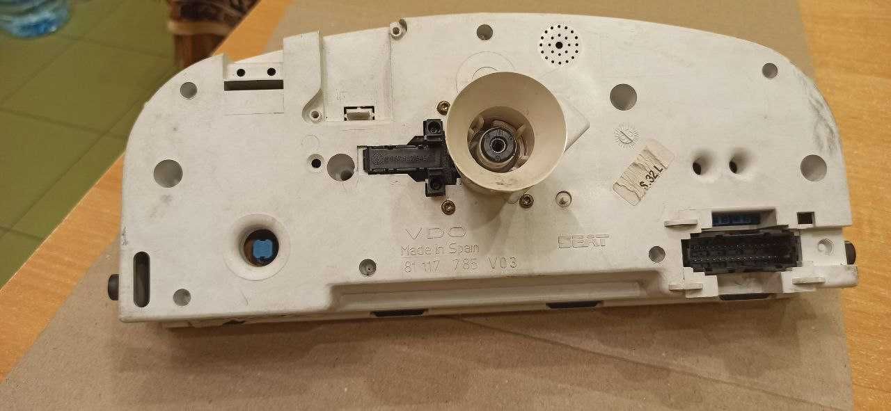 Приборная панель Seat Toledo VDO 81 117 785 V03