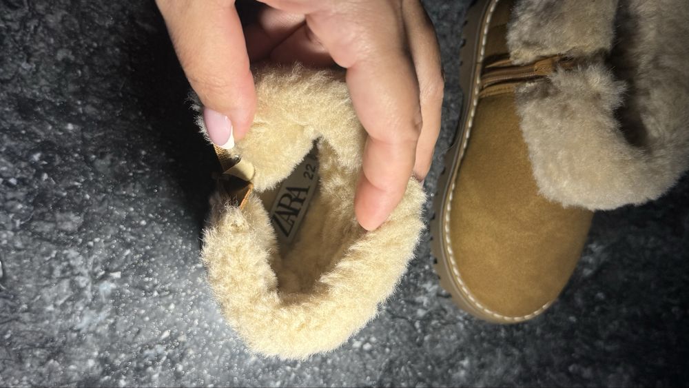 Уггі дитячі Zara 22 розмір