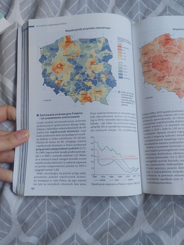 Oblicza Geografii 3 poziom rozszerzony ksiazka do geografii Nowa Era