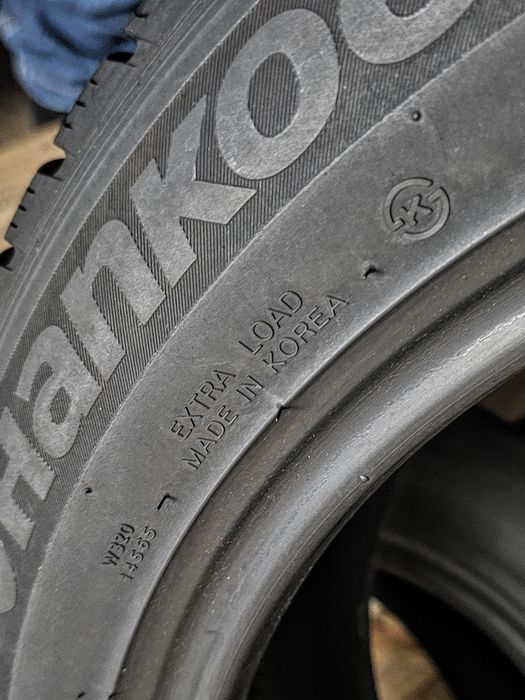 Зимова пара 215/55r17 Hankook | 8mm | 2022 | Korea | Преміум шини