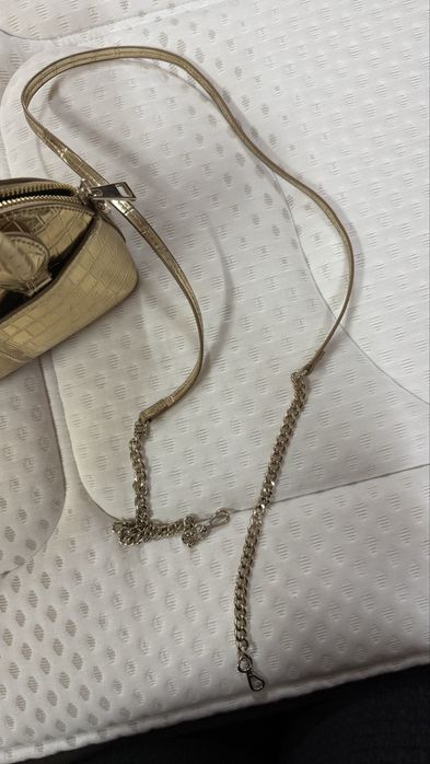 Mala da zara, dourada