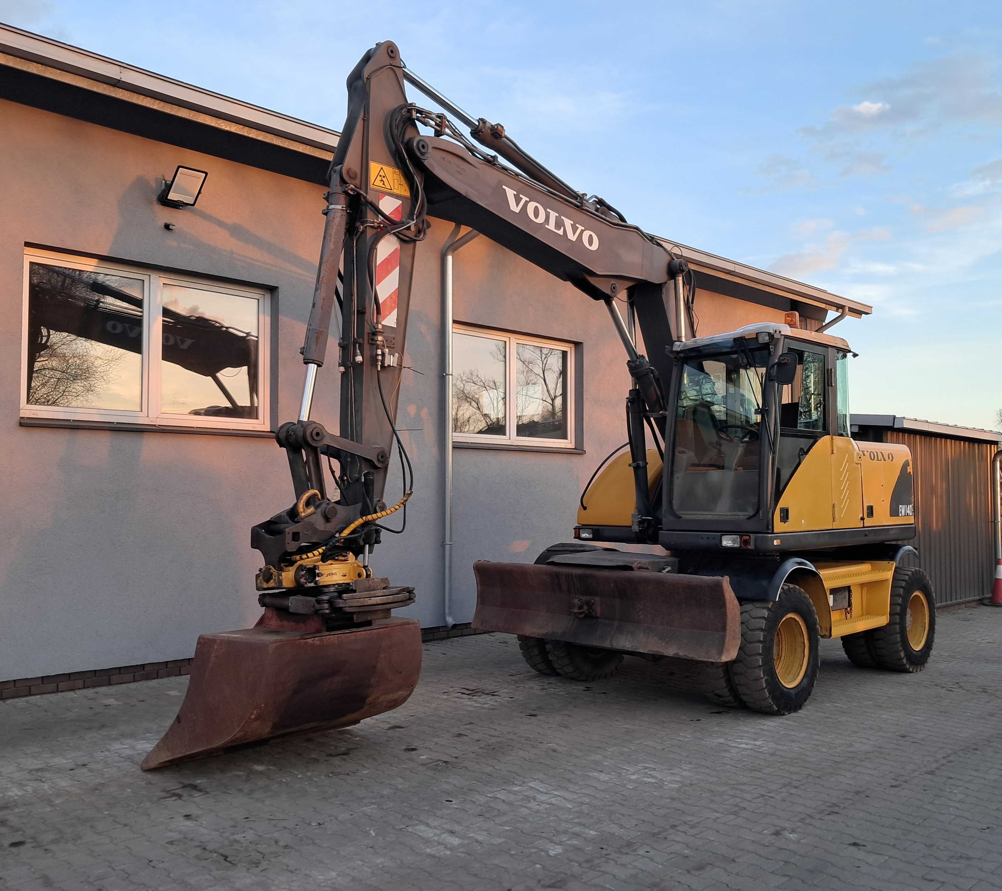 VOLVO EW 140 Oryginał ROTOTILT ENGCON Koparka Kołowa