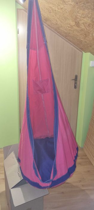 Huśtawka kokon wisząca