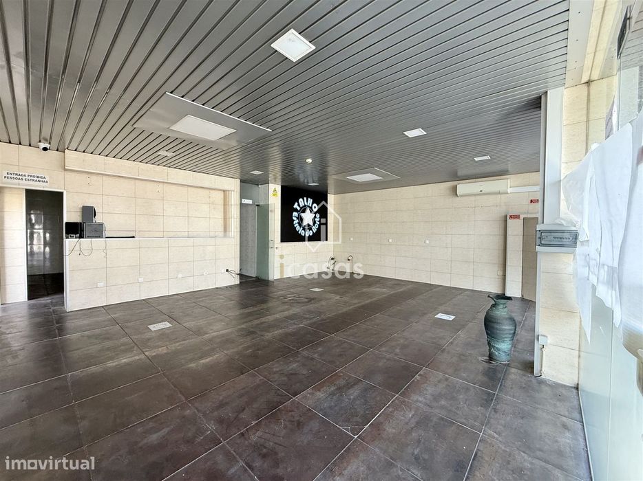 Loja  Venda em Vilela,Paredes