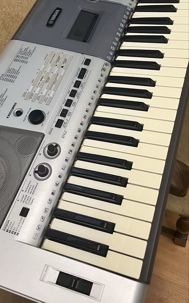 Yamaha PSR e 403 синт динам клавіатура