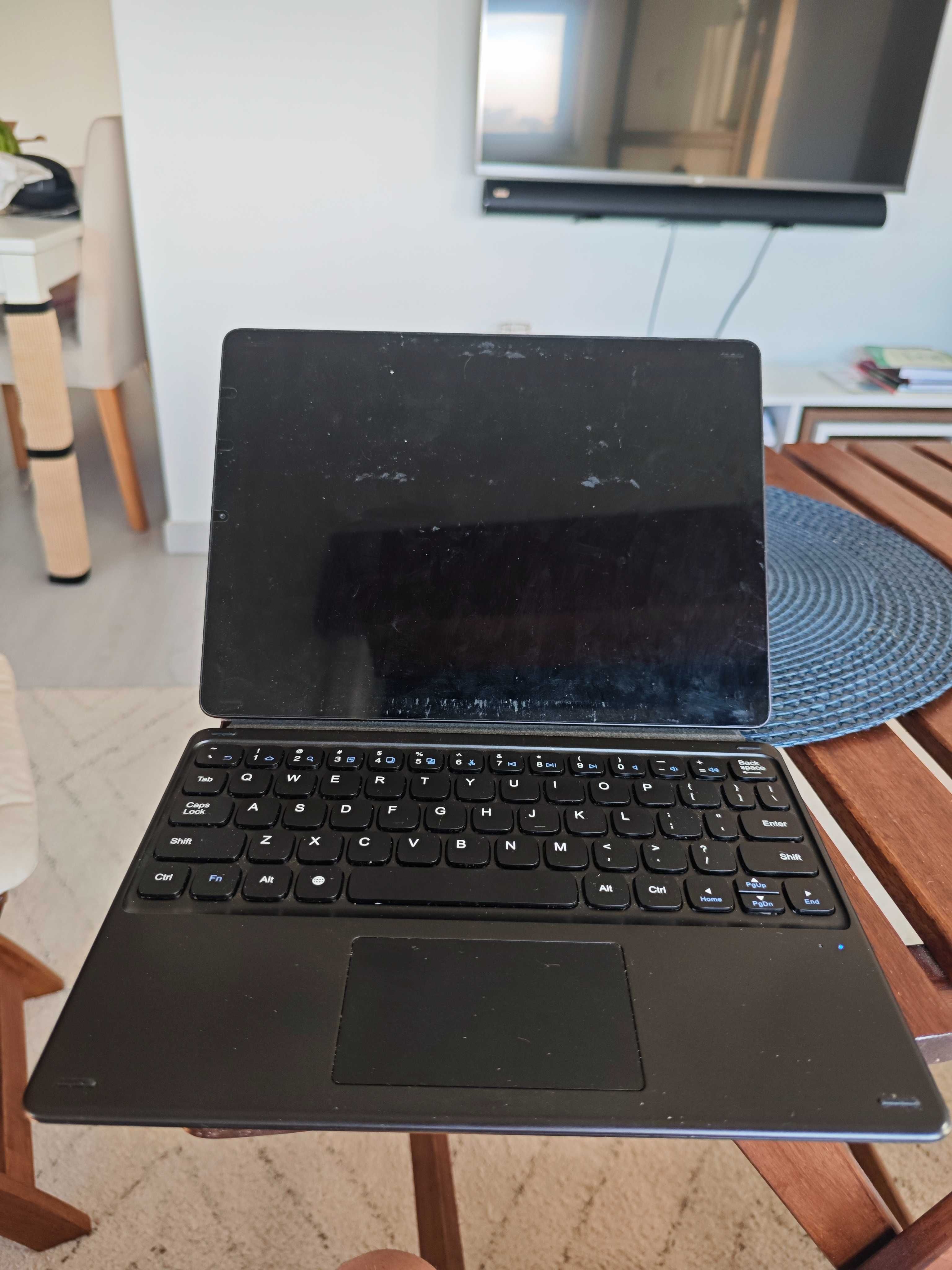 Tablet CHUWI Hipad Plus + teclado