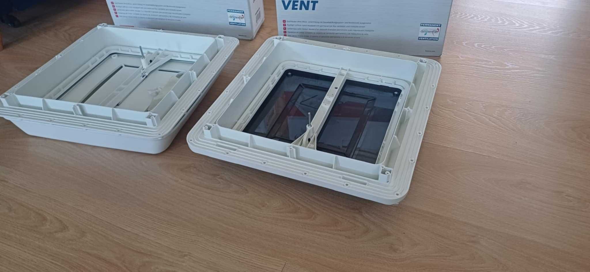 Okno dachowe Fiamma Vent 40x40 przyczepa kempingowa kamper