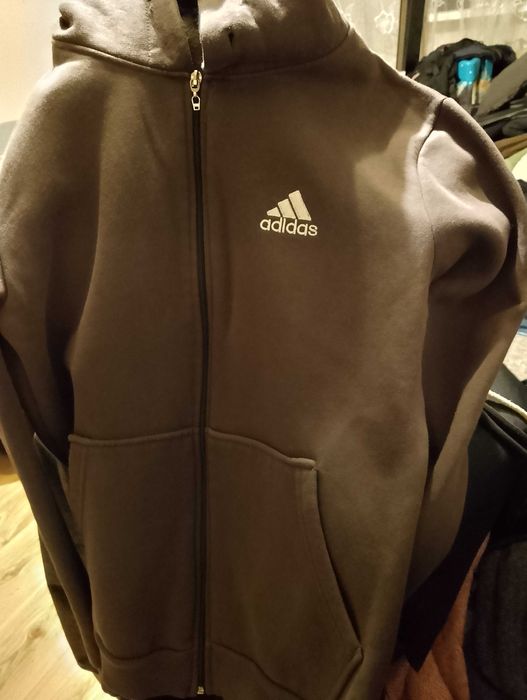 Bluza damska sportowa.