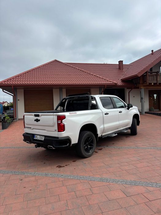 Sprzedam  SILVERADO  2021