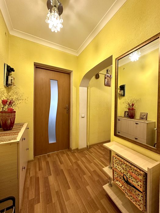 Продається квартира в центрі м. Стрий.