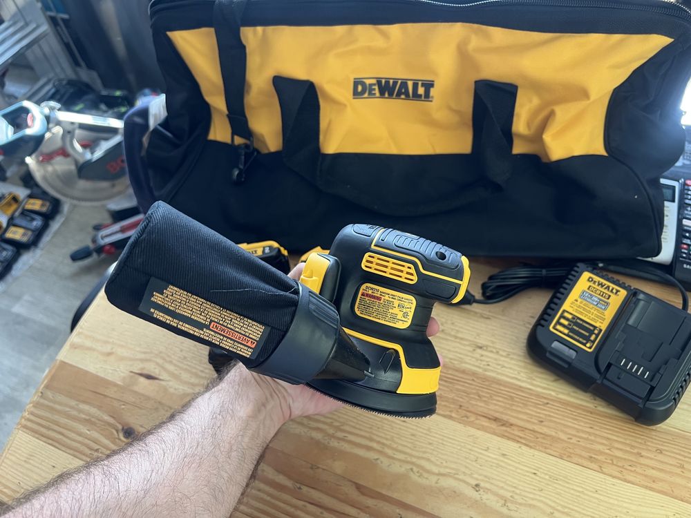 Шлифмашина эксцентриковая аккумуляторная DeWALT DCW210N